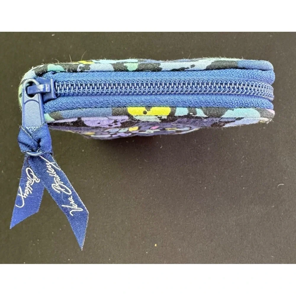 Vera Bradley Zip-Around Wallet Blue Indigo Pop Pattern Accordion 8x5 Credit Card - Picture 3 of 12